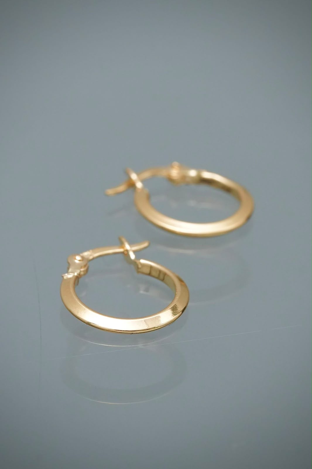 Candongas Lisas 0.8gr / 1.5cm / 1.6mm — Oro Amarillo