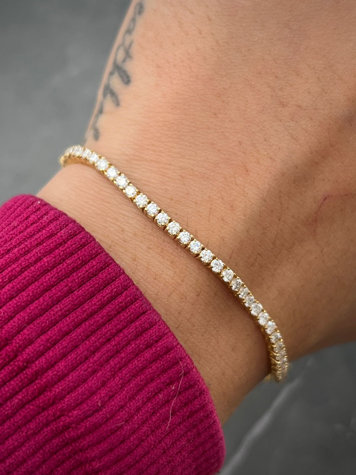Pulso tejido tenis con 236pts de diamante blanco 7gr / Largo 16cm / Oro Amarillo (Joya) M