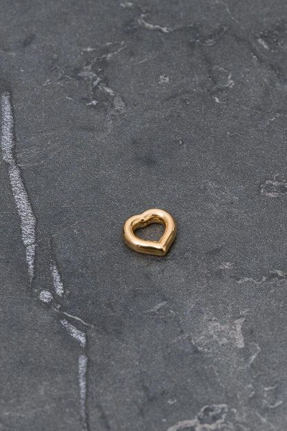 Herraje corazon 0.25gr / Largo 0.8cm / Oro Amarillo Nac B