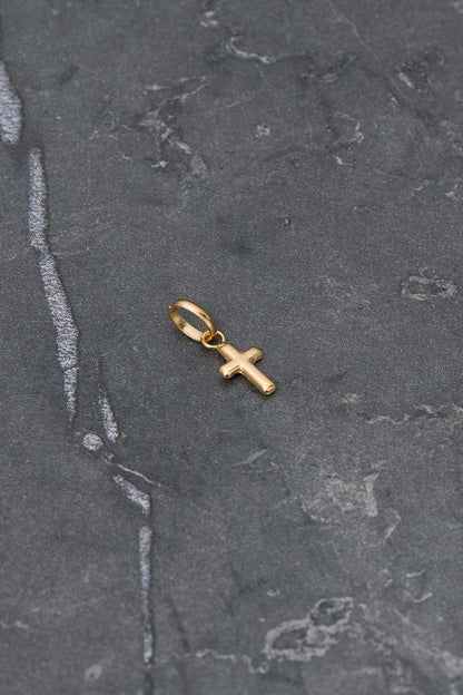 Dije cruz lisa 0.2gr / Largo 1.5cm / Oro Amarillo Nac M