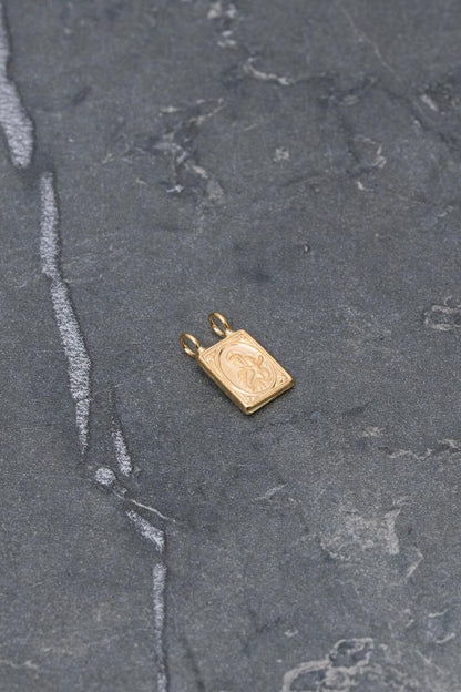 Herraje virgen deL carmen 0.35gr / Largo 0.6cm / Oro Amarillo Nac M