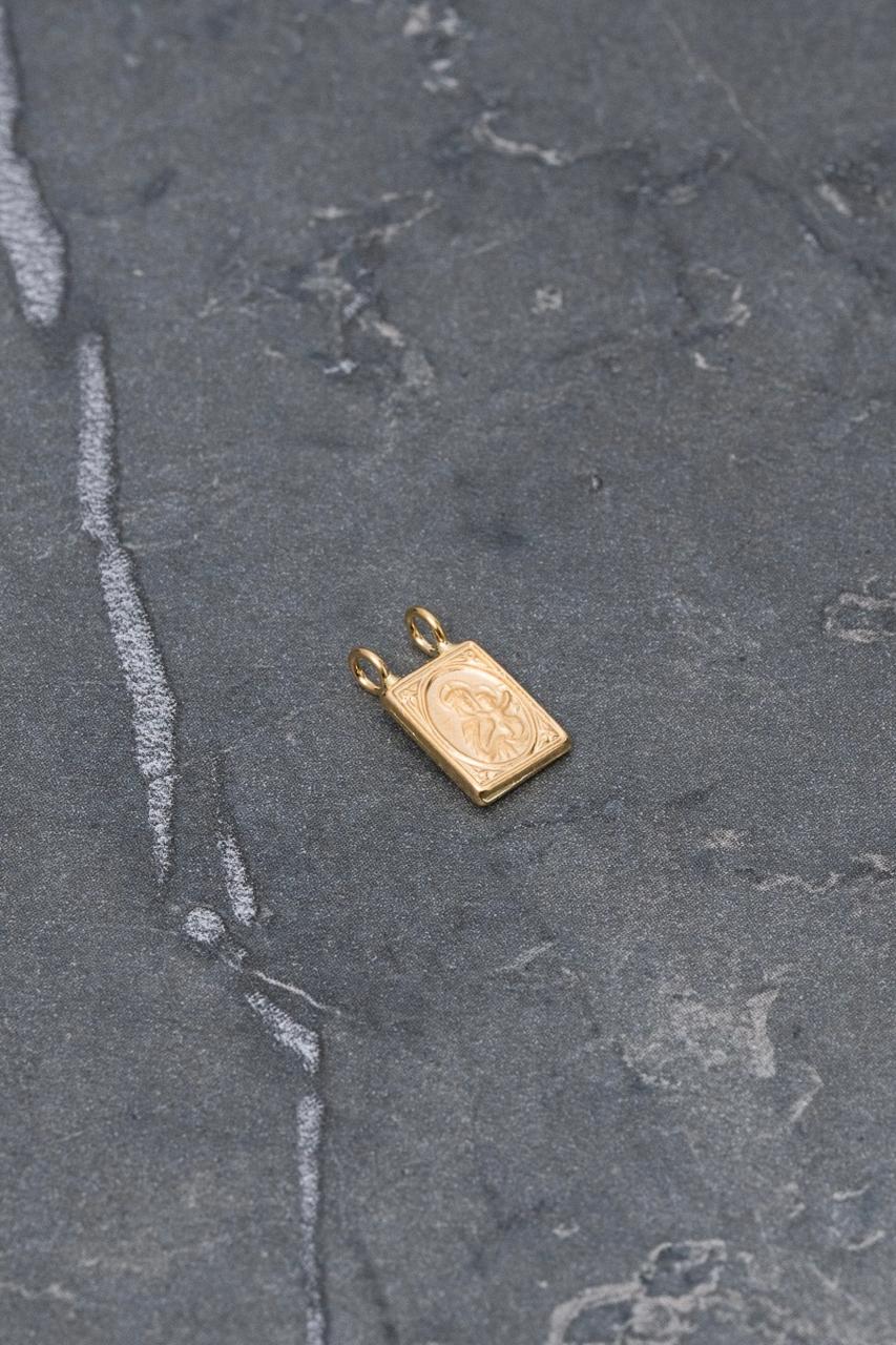 Herraje virgen deL carmen 0.35gr / Largo 0.6cm / Oro Amarillo Nac M