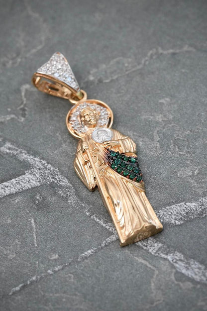 Dije san judas con swarovski verde y blanco 4.05gr / Largo 4cm — Oro Amarillo
