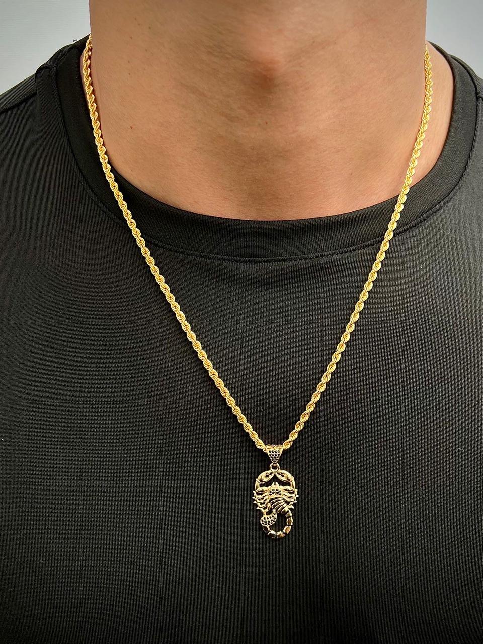 Dije escorpion con swarovski negro 4.25gr / Largo 4cm / Oro Amarillo Nac B