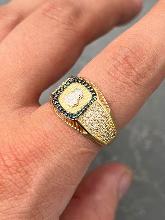 Anillo jesus con swarovski verde y blanco 7.35gr / Talla 9 — Dos Oros