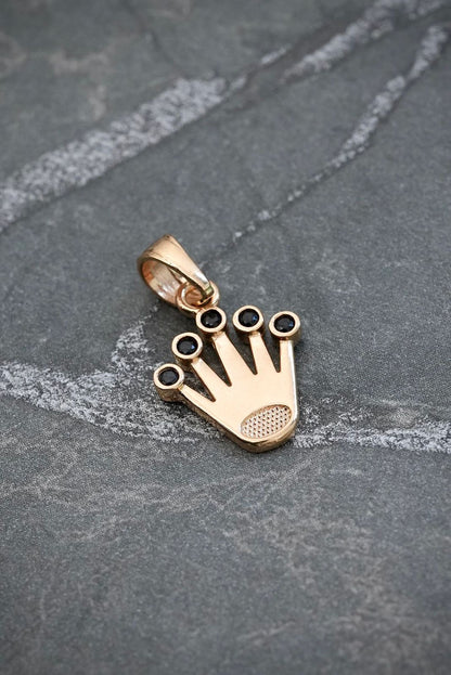 Dije corona rx con swarovski negro 1.15gr / Largo 1.8cm — Oro Amarillo