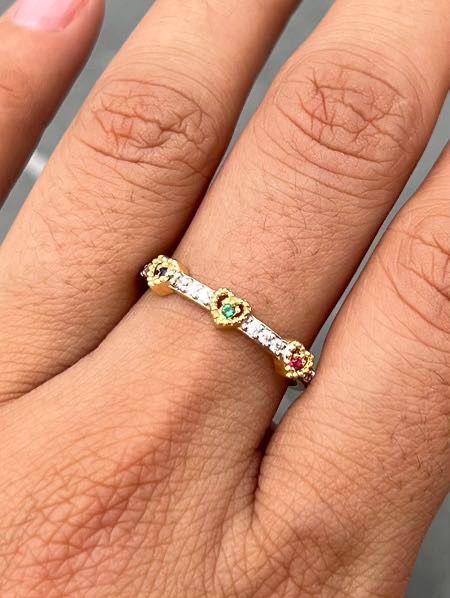 Anillo corazones con swarovski multicolor 2.05gr / Talla 7 3/4 / Oro Amarillo Nac B