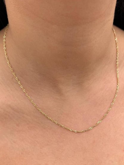 Cadena Singapur 0.9gr / Largo 45cm — Oro Amarillo