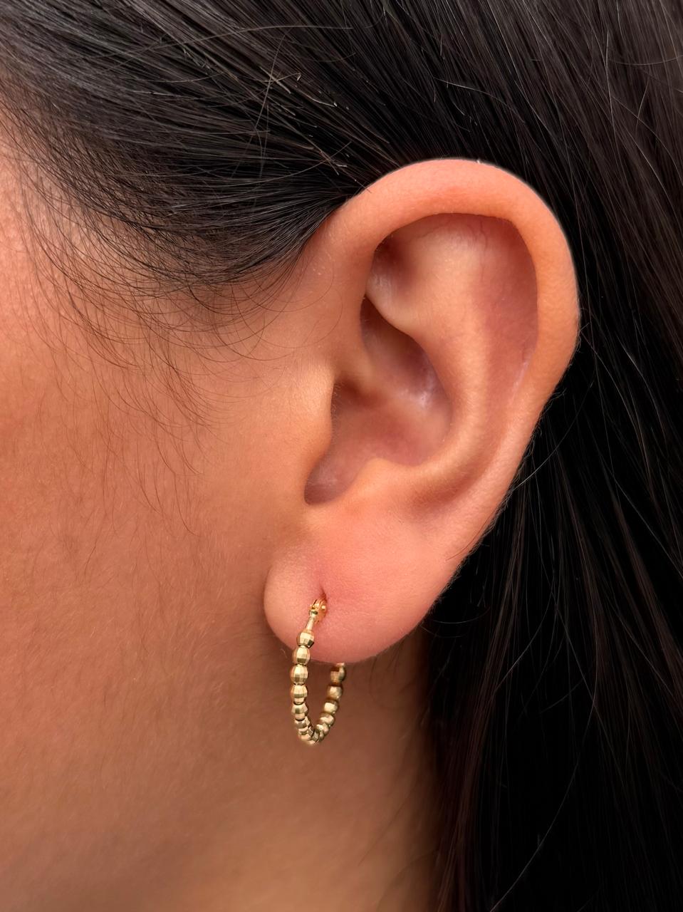 Candongas con bolas diamantadas 3.4gr / Largo 2cm — Oro Amarillo