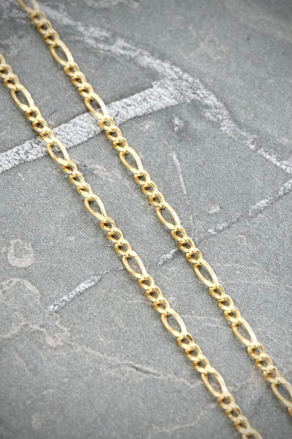 Cadena Figaro 2.2gr / 60cm / 1.9mm — Oro Amarillo