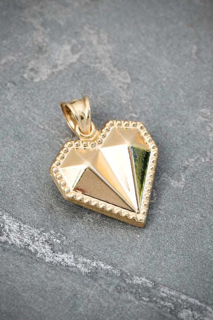 Dije Corazon 1.2gr / 2.1cm / 14.8mm — Oro Amarillo