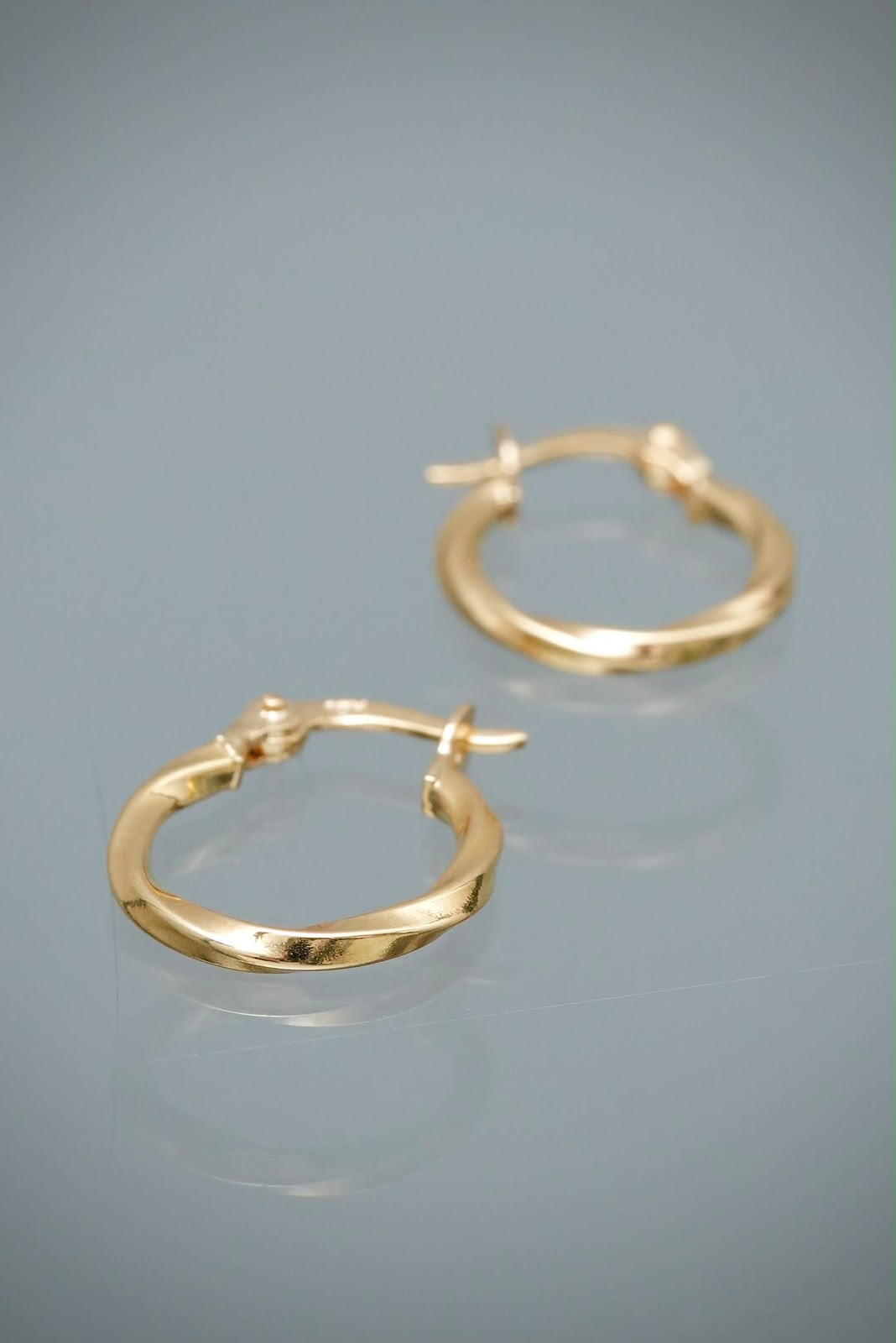 Candongas Semi Entorchadas 0.95gr / 1.5cm / 1.7mm — Oro Amarillo