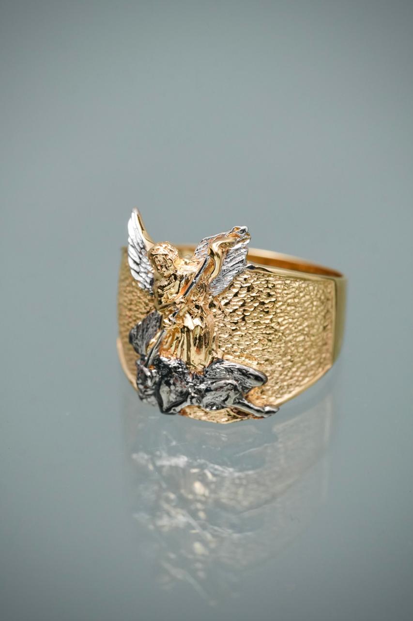 Anillo Arcangel san miguel 6.55gr / Talla 10 3/4 — Oro Amarillo