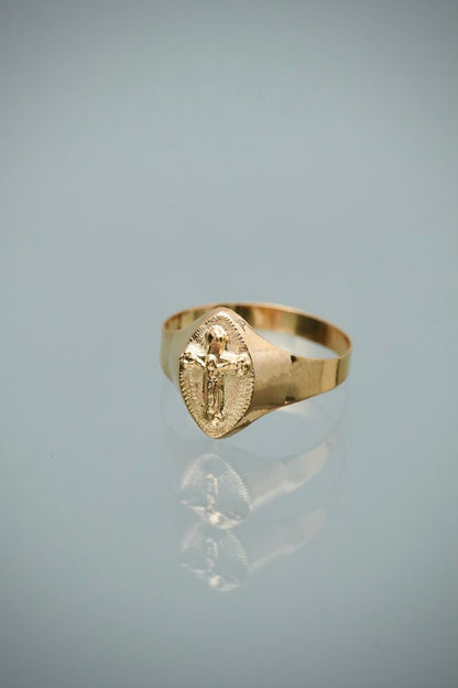 Anillo Cristo 1.5gr / Talla 6 1/2 — Oro Amarillo
