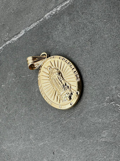 Dije virgen de guadalupe 3.45gr / Largo 4.2cm / Oro Amarillo Nac M