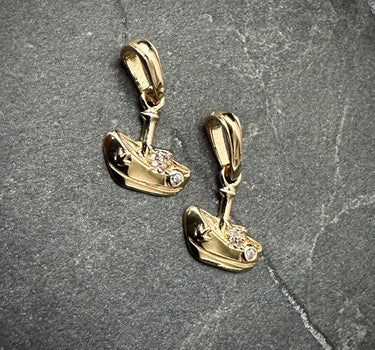 Dije de barco 0.8gr / Largo 1.8cm / Oro Amarillo Nac B