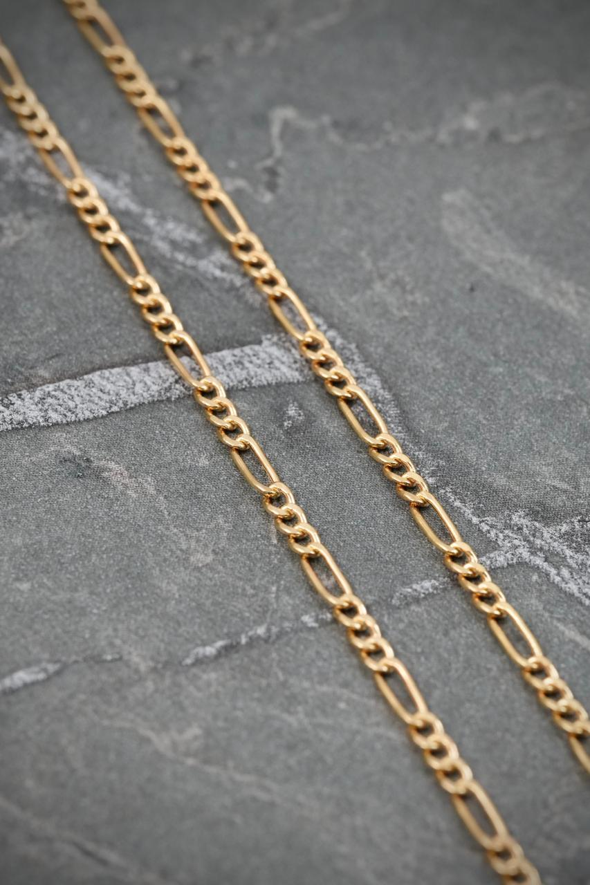 Cadena FIgAro 1.45gr / LArgo 40cm — Oro Amarillo