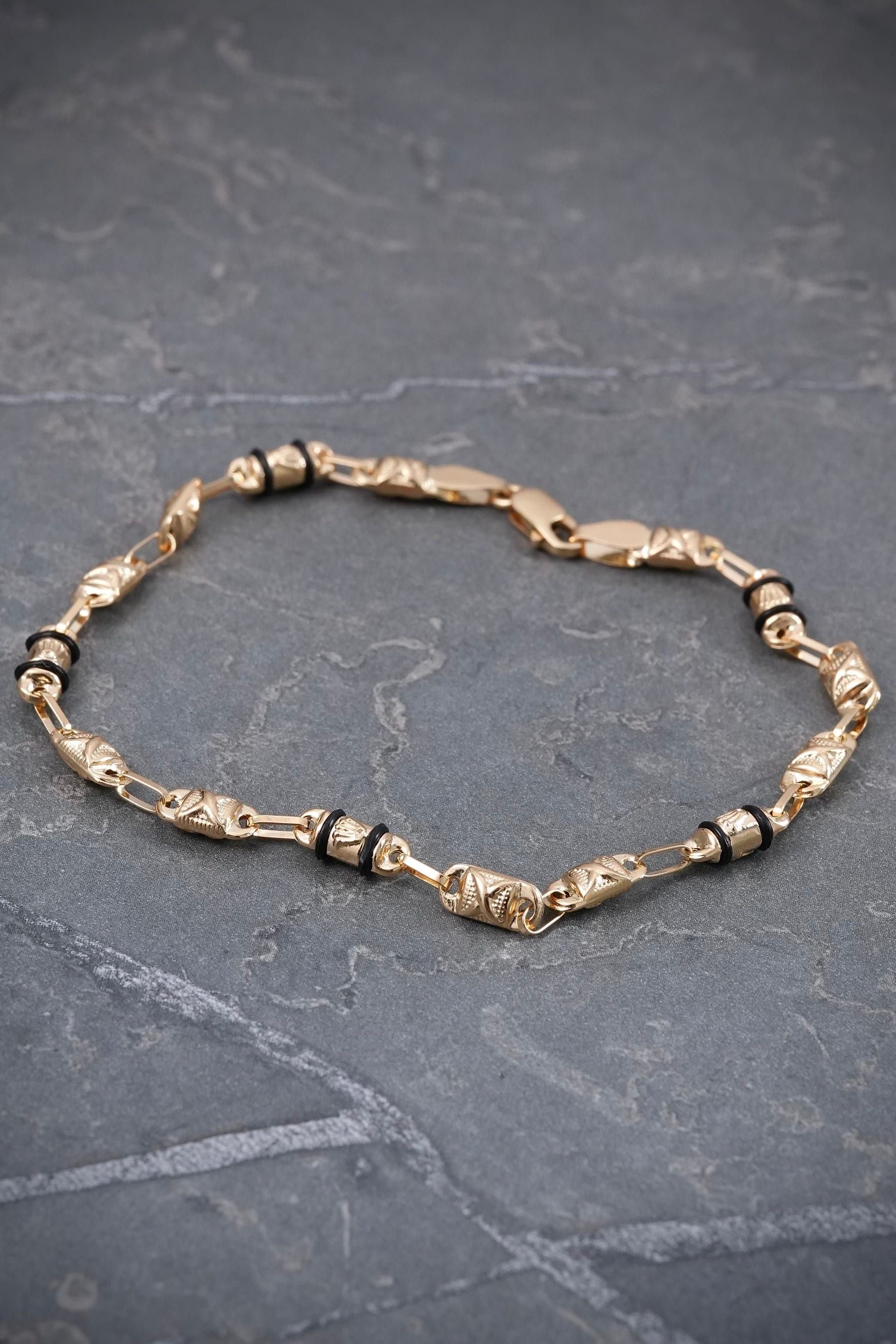 Pulso rustico rx 4.45gr / Largo 21.5cm / Oro Amarillo (Joya) B