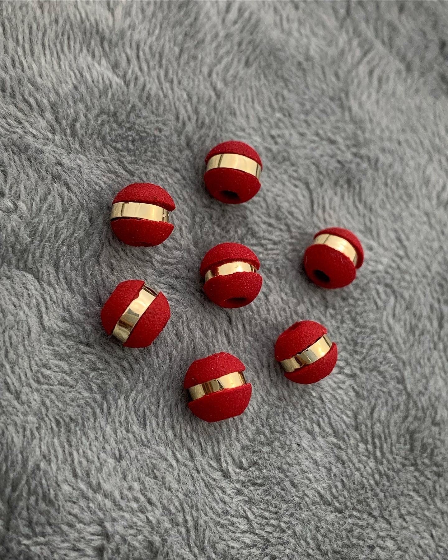 Neoro rojo 6mm 1 raya 0.06gr / Oro Amarillo Nac B