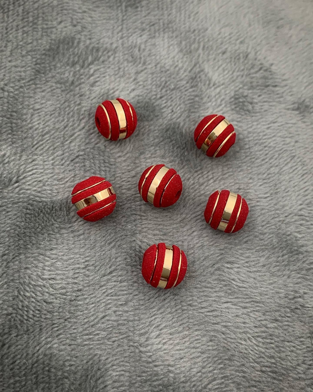 Neoros rojos 8mm 3 rayas Oro Amarillo — Oro Amarillo